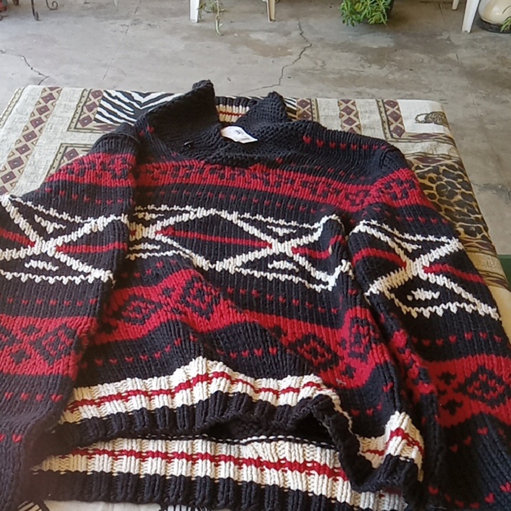 RALPH LAUREN NAVY AND RED SWEATER